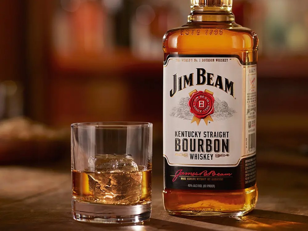 Битва титанов: Jack Daniel’s против Jim Beam