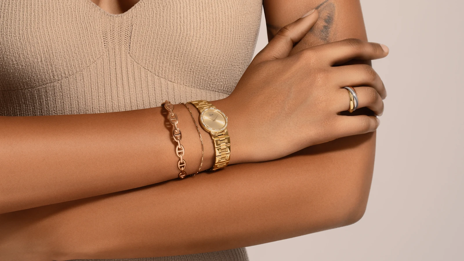 Тихий люкс: какие ювелирные украшения вошли в обиход в 2025 году