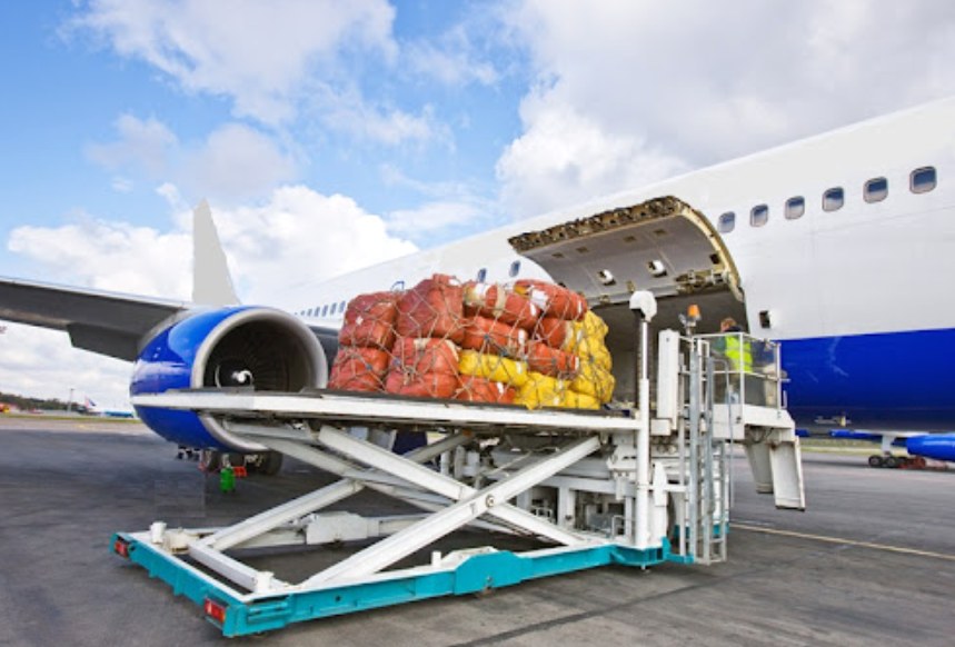 Чому авіаперевезення вважаються найбезпечнішим способом доставки вантажів