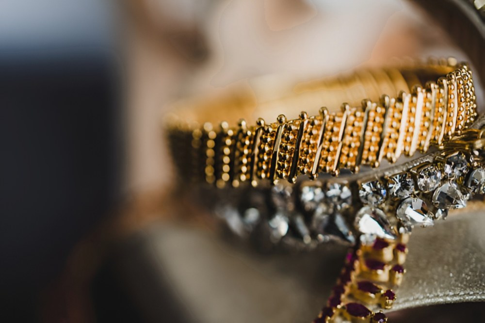 Как меняется выбор украшений в зависимости от повода, сезона или трендов