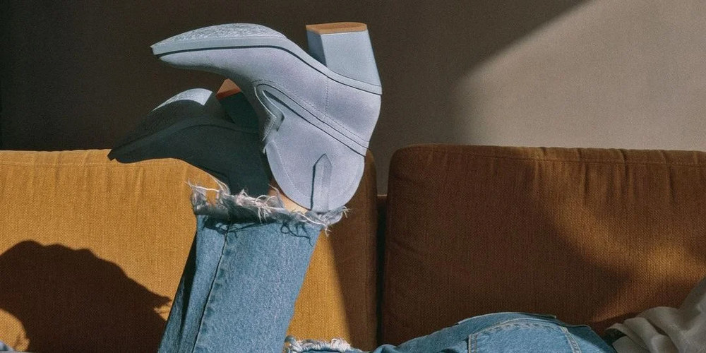 З якими джинсами носити модні чоботи-ковбойки: шукаємо ідеальну пару